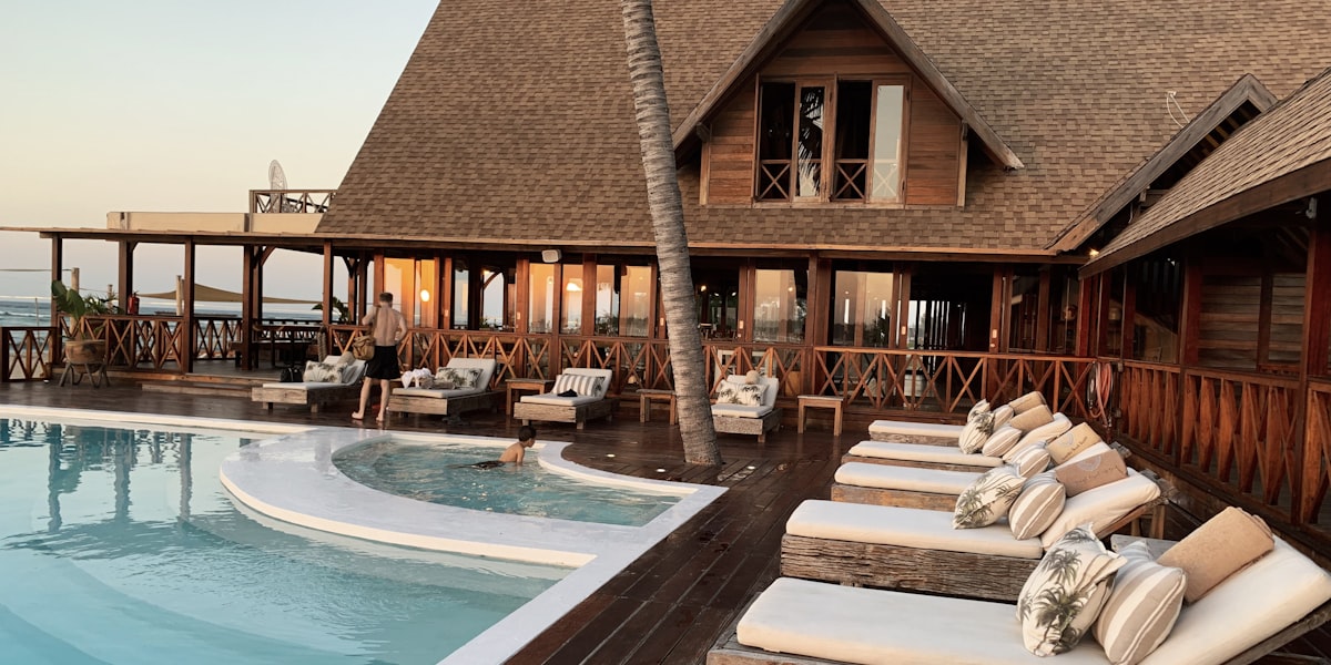 How Kingston Hotels Use Cloud PBX to Handle Guest Calls During Peak Season