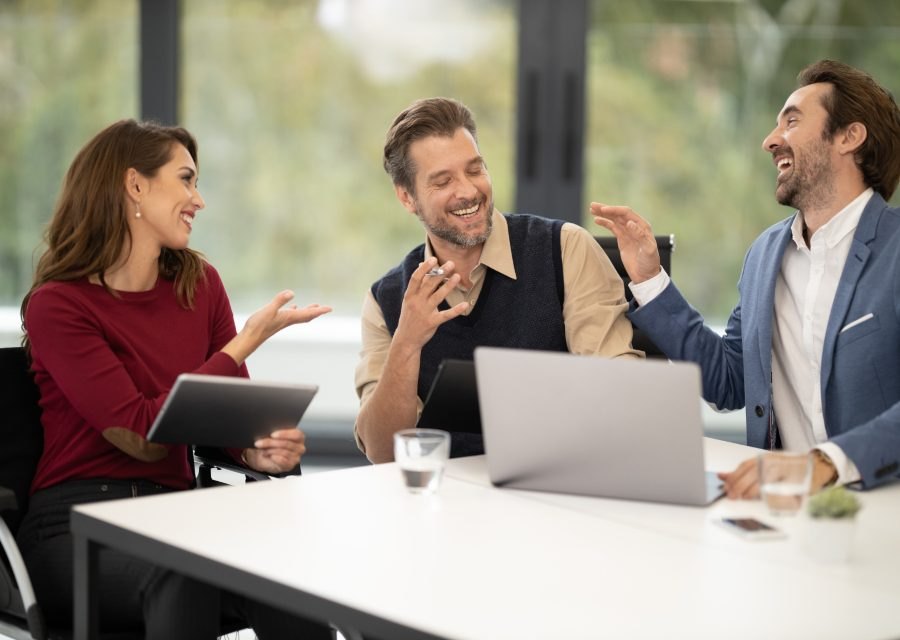 Boardroom meeting recorded server-side on WOCOM Meet